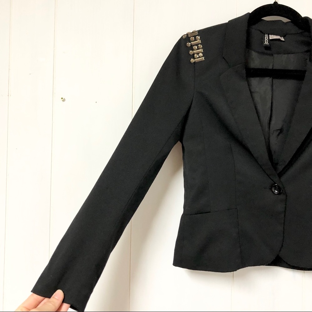 Divided Rhinestone Embellished Shoulder Blazer - Picture 3 of 7
